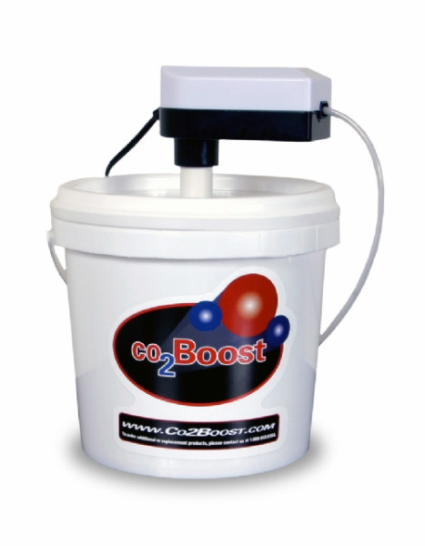 CO2 Boost, mit Eimer und Pumpe